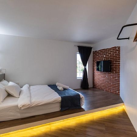 Boutique Hidden Loft Hotel Bukit Mertajam Ngoại thất bức ảnh